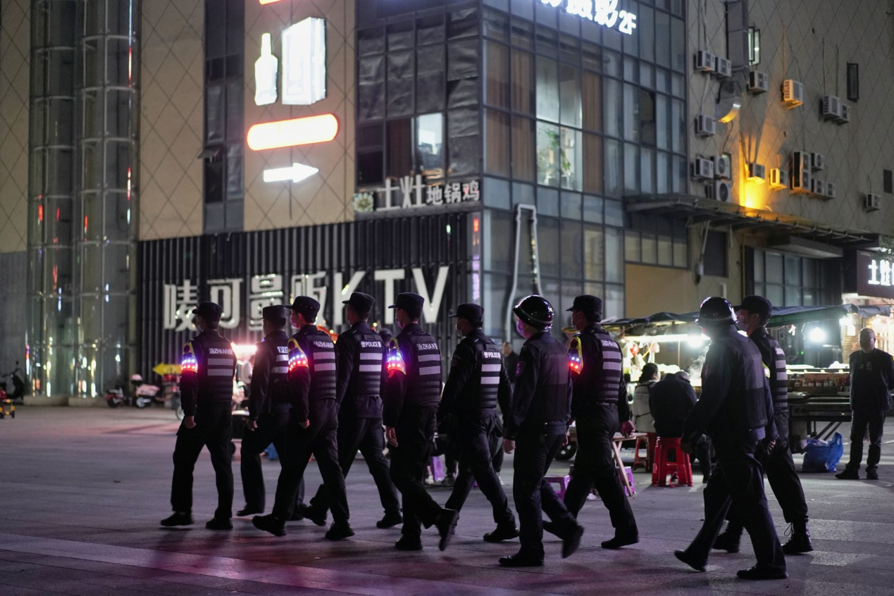夜间巡逻“不打烊”，当好玉环“守夜人”